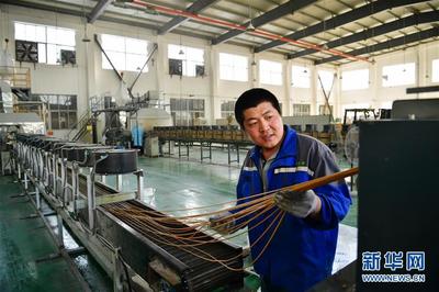 河南南樂:&ldquo;綠色魔法&rdquo;宣戰(zhàn)&ldquo;白色污染&rdquo;